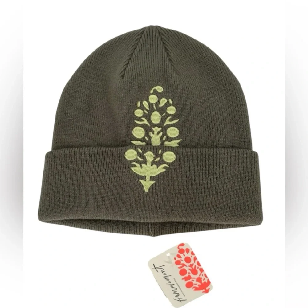NWT Free People Movement OS Iconic Buti Logo Beanie Hat in Sage/Sour Citrus New